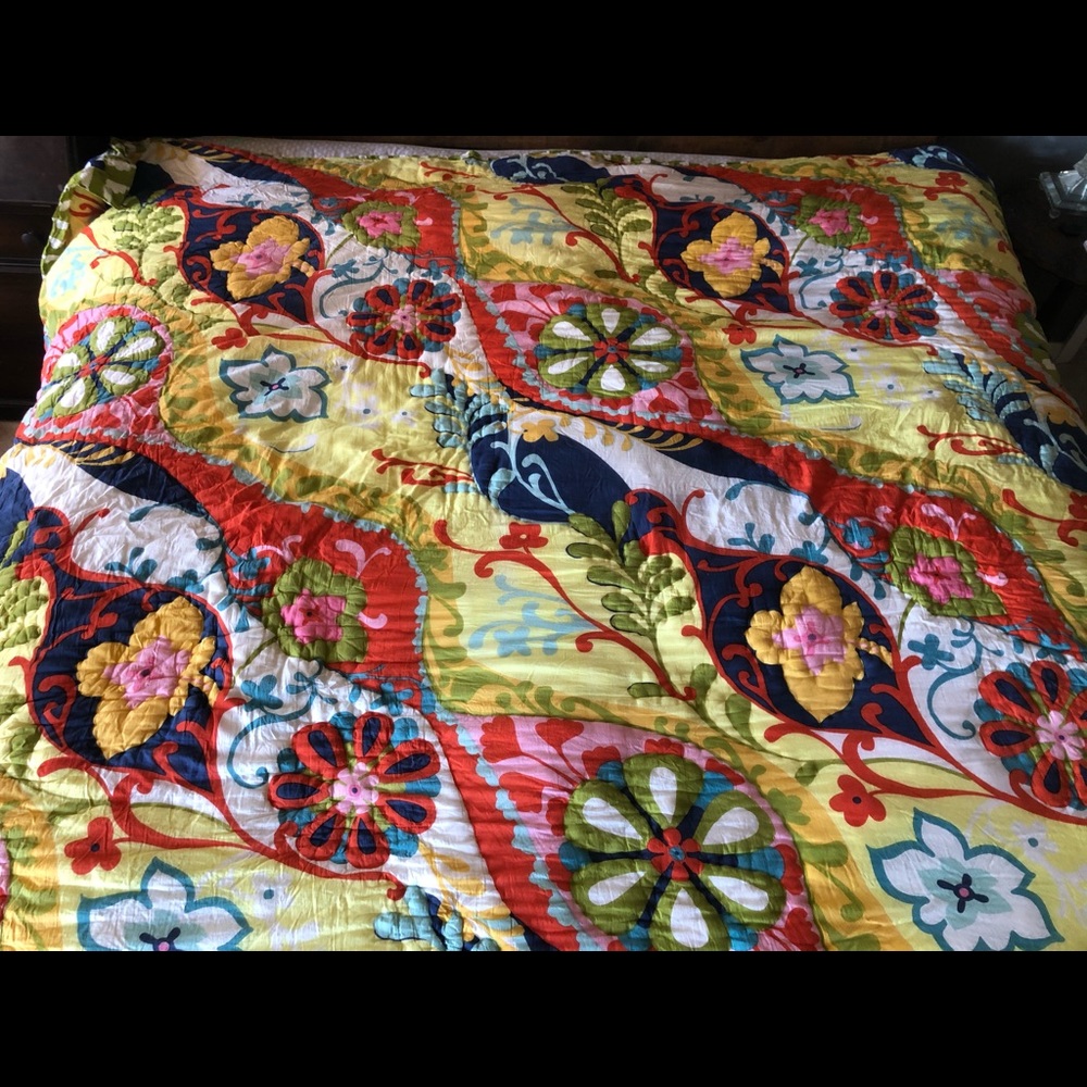 Queen Anthropologie artisan reversible quilt